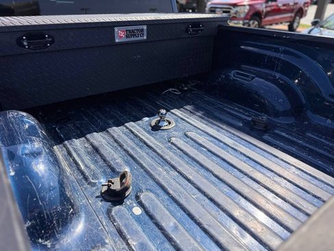 Used 2024 RAM 2500 Big Horn w/ Night Edition AWD/4WD image 12