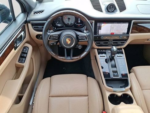 Used 2023 Porsche Macan S image 11