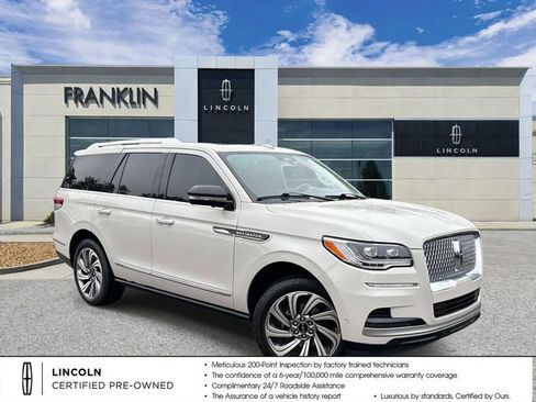 Certified 2023 Lincoln Navigator Reserve AWD/4WD image 1