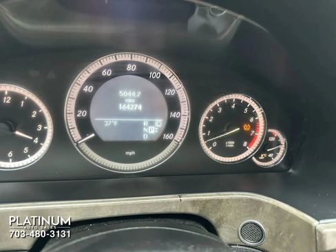 Used 2010 Mercedes-Benz E 350 4MATIC Sedan image 9