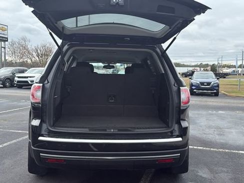 Used 2015 GMC Acadia SLE image 9