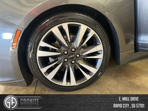 Used 2019 Lincoln MKZ Reserve image 14