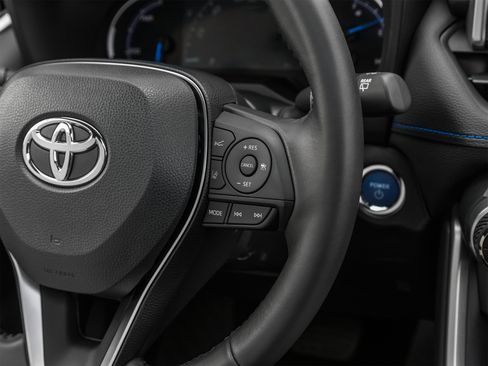 Used 2020 Toyota RAV4 XSE AWD/4WD image 48