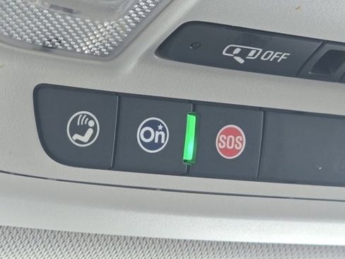 Used 2020 Chevrolet Traverse RS image 21