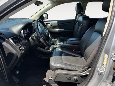 Used 2018 Dodge Journey Crossroad w/ Popular Equipment Group FWD image 10