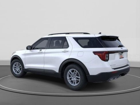 New 2026 Ford Explorer Active w/ Active Comfort Package RWD image 4