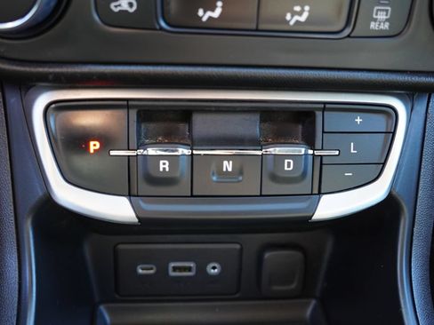 Certified 2023 GMC Terrain SLE FWD image 25