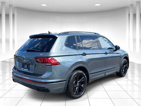 Certified 2023 Volkswagen Tiguan SE R-Line AWD/4WD image 7
