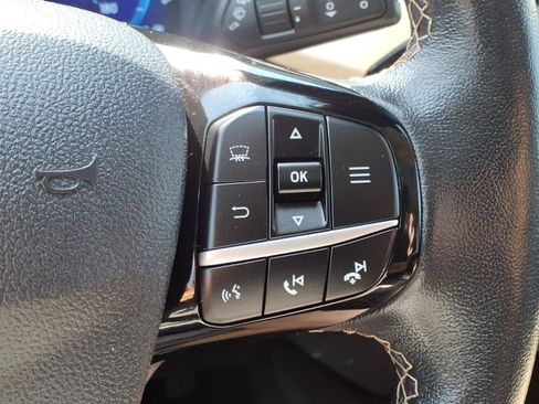 Certified 2022 Ford Escape Titanium w/ Titanium Premium Package FWD image 15