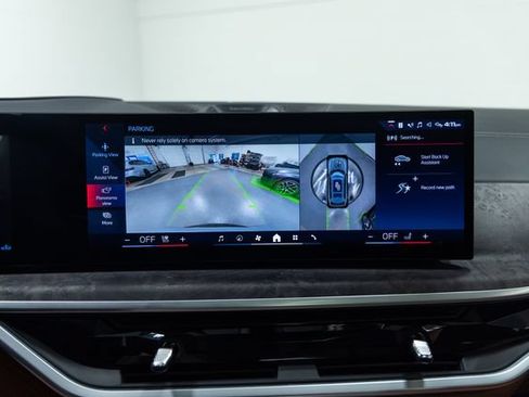 Used 2024 BMW X7 M60i w/ Executive Package AWD/4WD image 18