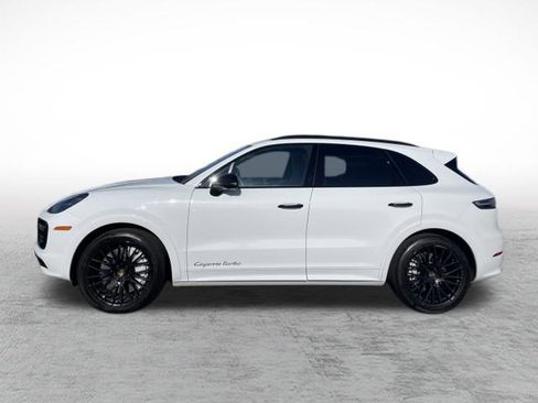 Used 2021 Porsche Cayenne Turbo image 8