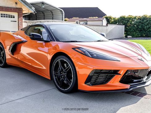 Used 2023 Chevrolet Corvette Stingray Preferred Conv w/ Z51 Performance Package RWD image 19