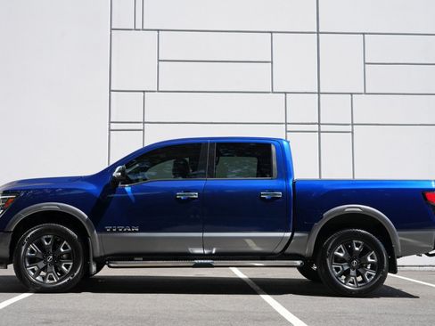 Used 2024 Nissan Titan Platinum Reserve w/ Moonroof Package AWD/4WD image 9