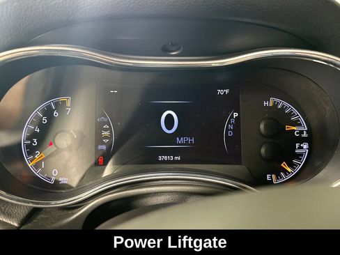 Used 2022 Jeep Grand Cherokee Laredo X AWD/4WD image 15