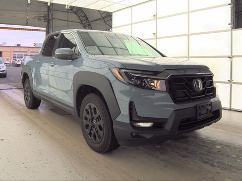 Used 2023 Honda Ridgeline RTL image 2