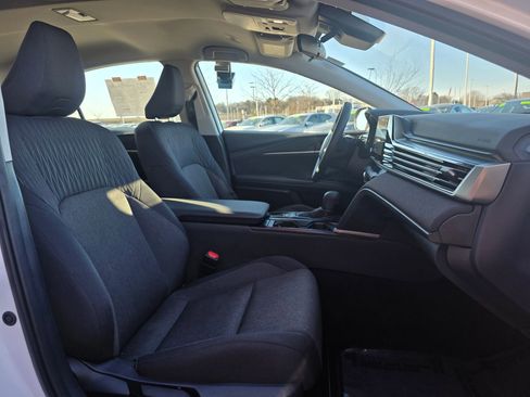 Used 2025 Toyota Camry LE FWD image 7