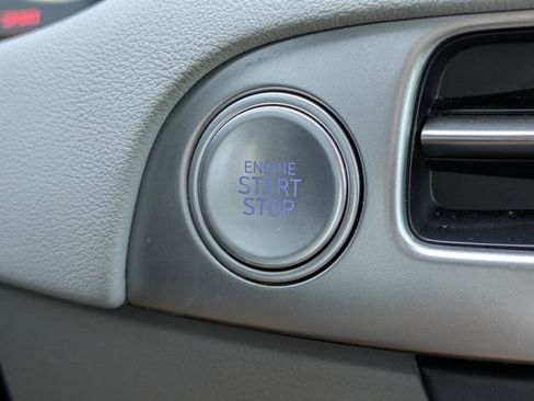 Used 2024 Hyundai Palisade SEL w/ Premium Package AWD/4WD image 30