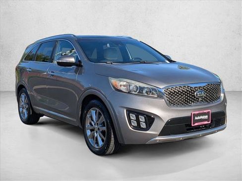 Used 2017 Kia Sorento SX FWD image 3