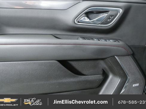 Certified 2024 Chevrolet Suburban RST w/ Luxury Package RWD image 6
