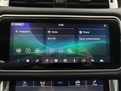 Used 2018 Land Rover Range Rover Sport HSE AWD/4WD image 19