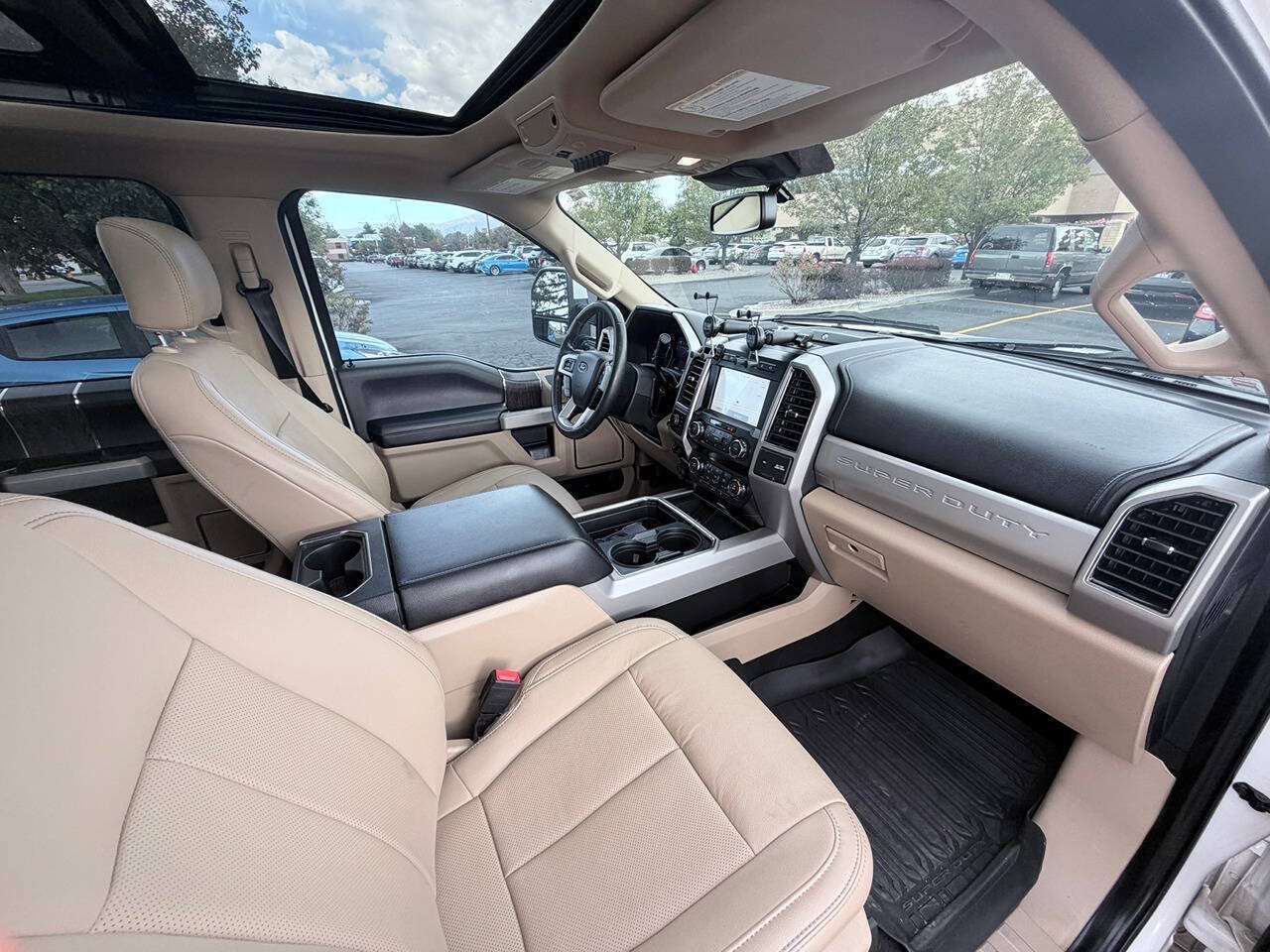 Used 2020 Ford F350 Lariat w/ Lariat Ultimate Package AWD/4WD image 13