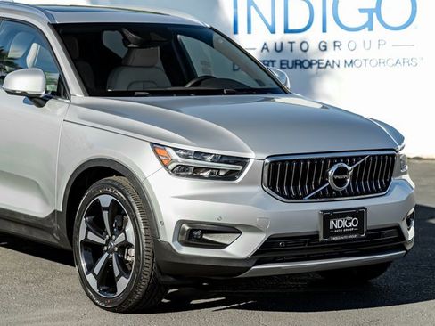 Used 2019 Volvo XC40 T5 Inscription image 5