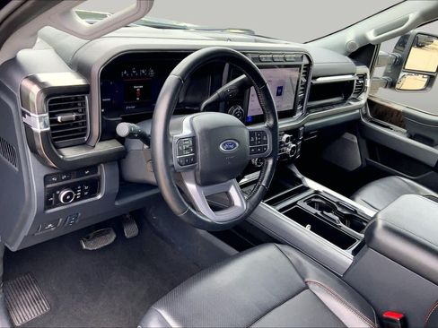 Used 2024 Ford F250 Lariat w/ Lariat Ultimate Package AWD/4WD image 17