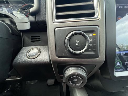 Used 2019 Ford F150 Raptor w/ Equipment Group 802A Luxury image 71