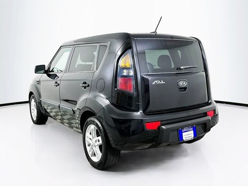 Used 2011 Kia Soul + w/ Audio Pkg FWD image 6