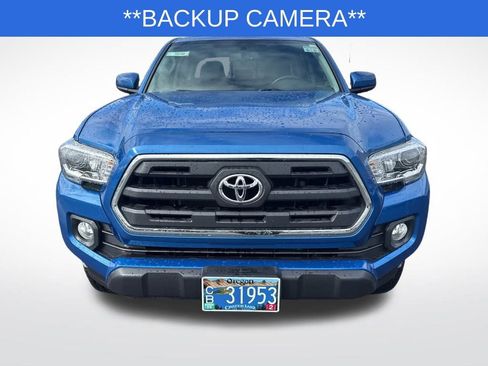 Used 2017 Toyota Tacoma SR5 w/ Tow Package image 2