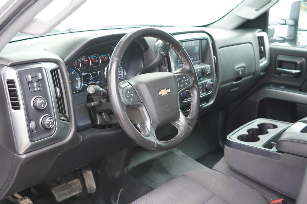 Used 2019 Chevrolet Silverado 2500 LT AWD/4WD image 12