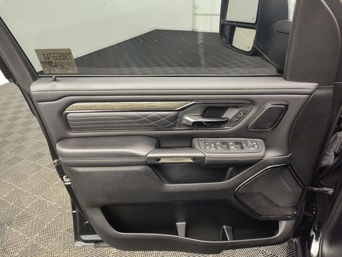 Used 2025 RAM 1500 Limited w/ Trailer Tow Group AWD/4WD image 21