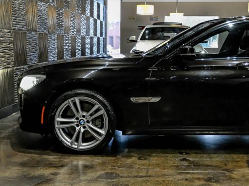 Used 2014 BMW 750i RWD image 13