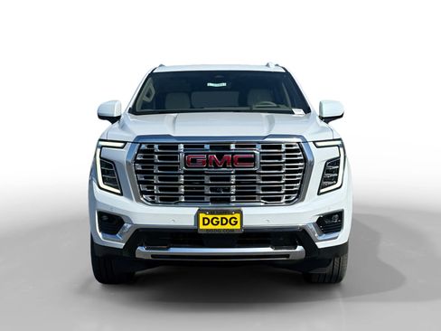 New 2026 GMC Yukon XL Denali w/ Denali Reserve Package image 8