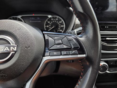 Used 2024 Nissan Altima 2.5 SR w/ SR Premium Package FWD image 44