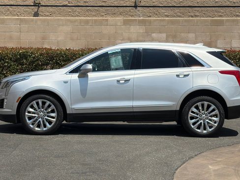 Used 2018 Cadillac XT5 Platinum w/ Driver Assist Package AWD/4WD image 7
