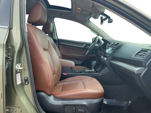 Used 2017 Subaru Outback 2.5i Touring w/ Popular Package #5A AWD/4WD image 15