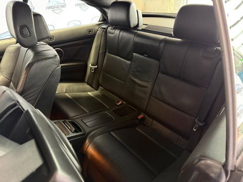 Used 2011 BMW M3 Convertible image 22