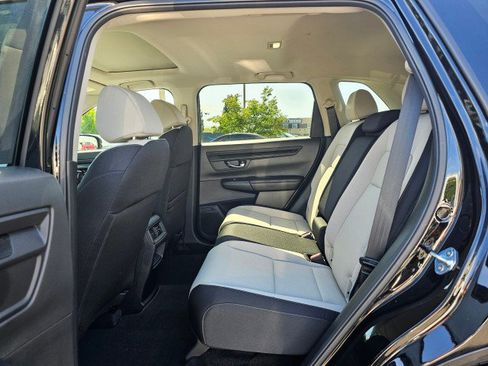 Used 2025 Honda CR-V EX image 19