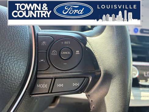 Used 2024 Toyota Corolla SE FWD image 16