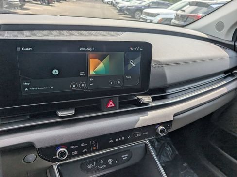 New 2027 Kia Carnival EX FWD image 17