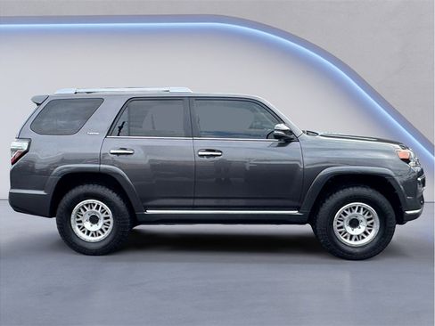 Used 2017 Toyota 4Runner Limited image 7