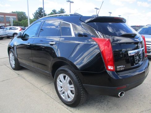 Used 2015 Cadillac SRX Luxury AWD/4WD image 4