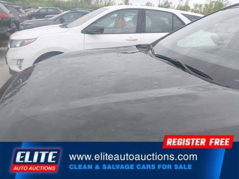 Used 2021 Toyota RAV4 LE AWD/4WD image 12