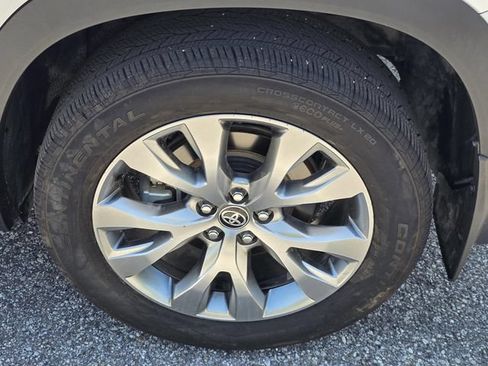 Certified 2024 Toyota Grand Highlander FWD image 37
