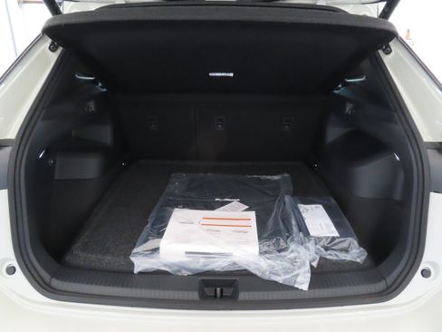 New 2026 Volkswagen Tiguan SEL R-Line image 25