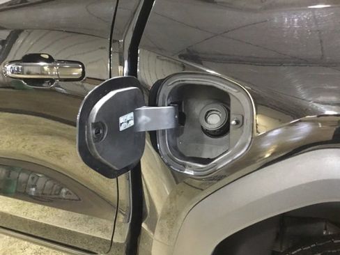 Used 2023 GMC Canyon Elevation w/ Convenience Package image 14