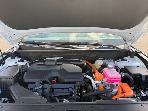 Used 2025 Hyundai Tucson Limited AWD/4WD image 30