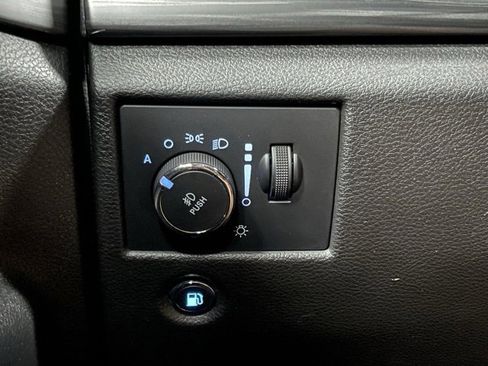 Used 2021 Jeep Grand Cherokee Freedom Edition image 15