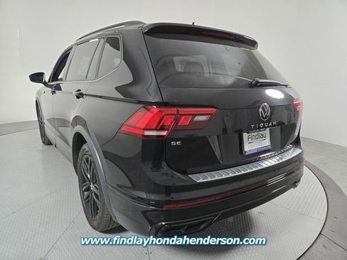 Used 2022 Volkswagen Tiguan SE R-Line image 4